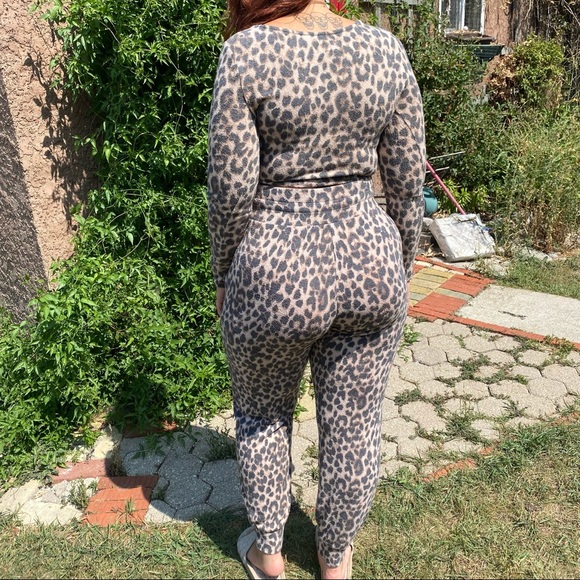 VS leopard lounge set - Picture 4 of 5